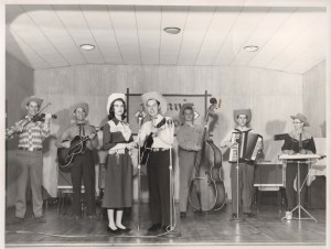 15 Saddle Tramps with Elaine